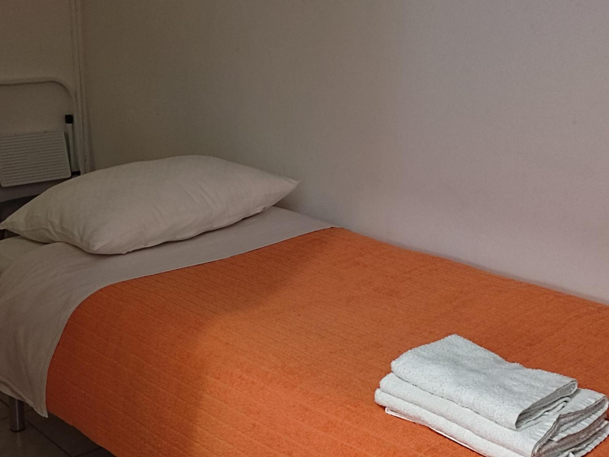 Studio Apartman Buzet Exterior foto